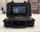 Полностью укомплектованный кибердек, созданный на базе Raspberry Pi.
