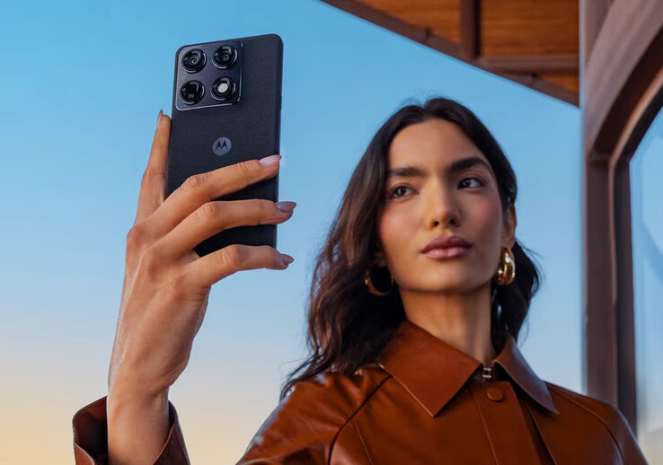Motorola Signature оснащена 50 МП камерой selfie (Источник изображения: Motorola)