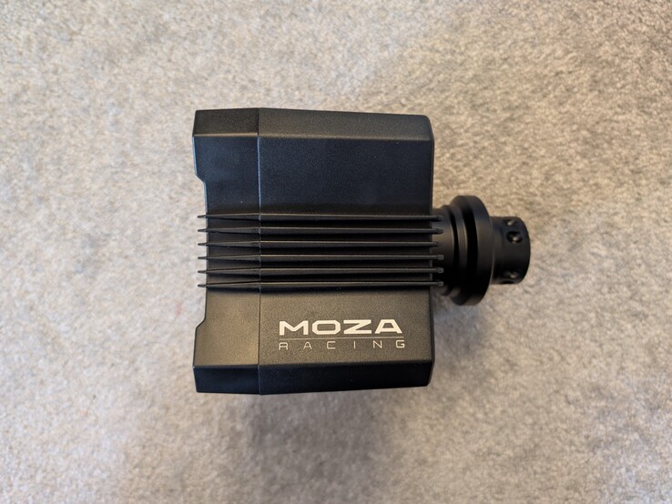 Колесная база Moza R5.