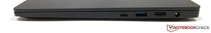 Справа: Thunderbolt 4 (USB-C, DisplayPort 1.4, PowerDelivery), HDMI 2.0, USB 3.2 Gen. 1 (даёт ток всегда), гнездо питания