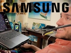 Пациент Neuralink, использующий интерфейс «мозг-компьютер» (BCI), с логотипом Samsung вверху.