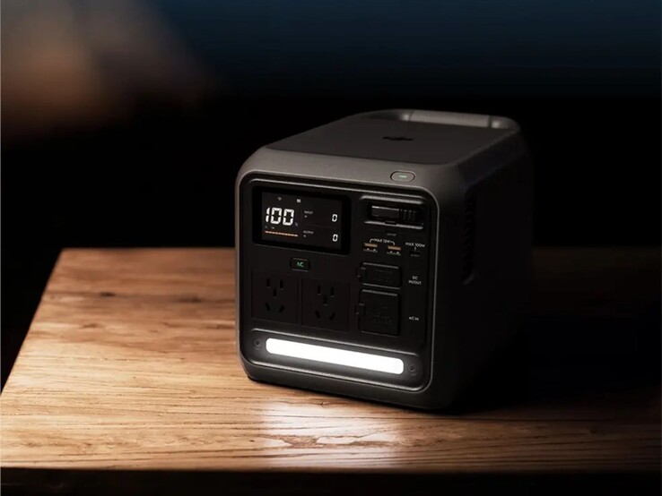 Электростанция Power 1000 Mini от DJI имеет встроенный свет. (Источник изображения: DJI)