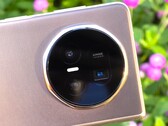 Образцы макроснимков свидетельствуют о том, что Honor Magic V5 оснащен значительно улучшенной системой камер. (Источник изображения: @feni_book)