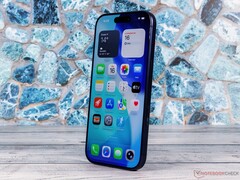Показанный на Apple iPhone 17 Pro уже может подключаться к спутникам Starlink, но только в США