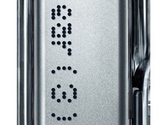 Ножка ушка Nothing (3) с изображением брендинга. (Источник изображения: Nothing on X)