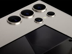 Samsung Galaxy S26 Ultra может не поставляться с двумя 200 МП камерами, на что намекали предыдущие утечки. (Источник изображения: Samsung)