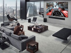 OLED-телевизор LG evo M5 (на фото) поставляется в комплекте с Zero Connect Box. (Источник изображения: LG)