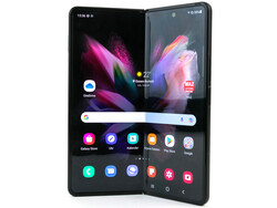 На обзоре: Samsung Galaxy Z Fold3 5G. Тестовый образец предоставлен компанией Samsung