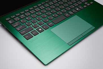 Vaio SX14-R создан для бесшумного набора текста и нажатий.