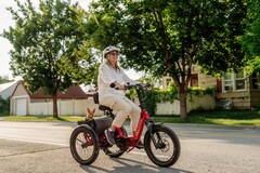Электронный трицикл Velotric Triker оснащен двигателем мощностью 750 Вт с крутящим моментом 90 Нм и пиковой мощностью 1 300 Вт (Источник изображения: Velotric)
