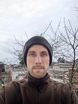 Селфи с 13 МП широкоугольной камерой Huawei Pura 80 Pro 