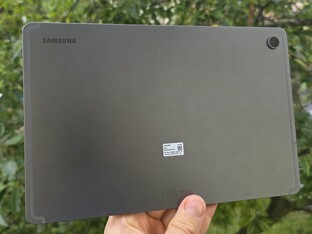 Samsung Galaxy Tab S10 Lite в обзоре. (Источник изображения: Маркус Хербрих)