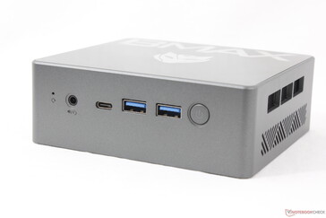 Спереди: Кнопка сброса, гарнитура 3,5 мм, USB-C w/ Power Delivery + DisplayPort, 2x USB-A 3.0, кнопка питания