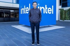 Lip-Bu Tan в штаб-квартире Intel. Акции компании выросли примерно в четыре раза с тех пор, как он стал генеральным директором.
