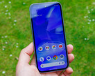 Мы подробно рассмотрели Google Pixel 9a и его OLED-экран (Источник изображения: Дэниел Шмидт)