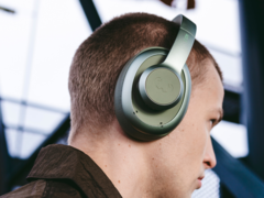 Новые наушники Clam Ace 2 от Fresh 'n Rebel (на фото) выходят в 6 различных цветовых вариантах. (Источник изображения: Fresh 'n Rebel)