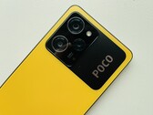 Предположительный Poco X5 Pro - реальный - подмигивает на камеру (Изображение: Twitter, пользователь JAOLtech)