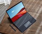 Microsoft анонсировала первое поколение Surface Pro X в октябре 2019 года (Изображение: Microsoft)