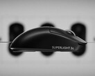 Компактная игровая мышь Logitech G Pro X Superlight 2c сбоку. (Источник изображения: Logitech)