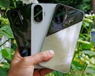 Заголовок страницы Xiaomi намекает на смартфон Poco F7 на ранних санкционированных фотографиях и видео с распаковкой Аннотация Компания Xiaomi представила Poco F7 в трех стартовых цветовых вариантах. Хотя компания пока умалчивает о технических характеристиках, Poco F7 Limited Edition дал представление о том, что ждет третью и, вероятно, самую дешевую модель в серии Poco F7.  Ключевые слова Xiaomi, Xiaomi Poco F7, Poco F7, Android, смартфон, Qualcomm, Qualcomm Snapdragon Заголовок изображения У нас в руках уже есть Poco F7 в трех стартовых цветовых вариантах. (Источник изображения: Notebookcheck) #text Xiaomi приоткрыла крышку над Poco F7 в преддверии его полноценного дебюта 24 июня. Как мы уже рассказывали, компания намерена предложить устройство не только в Индии, но и на мировом рынке. Кстати, доказательства первого уже появились на Geekbench.  В преддверии следующей недели Xiaomi разрешила нам опубликовать фотографии Poco F7 в трех стартовых цветах. Судя по ним, мы можем подтвердить, что устройство имеет металлическую рамку с соответствующими кнопками и привлекательный корпус камеры. Хотя внешний вид может говорить об обратном, зеленые вспышки на каждом объективе являются чисто декоративными, а не активными светодиодами.  Между тем, похоже, что даже версия Limited Edition будет выпущена во всем мире. Модель Limited Edition с квазипрозрачной отделкой также показывает, что Poco F7 будет поставляться с чипсетом Qualcomm Snapdragon и 50-Мп основной камерой с OIS, как и Poco F7 Pro до него (цена $599,99 на Amazon). К сожалению, на данном этапе мы не можем сообщить никаких других технических характеристик. Пожалуйста, посмотрите видео TechTablets ниже, чтобы узнать больше подробностей в преддверии мероприятия, которое состоится в следующий вторник.  Источник(и):  Notebookcheck &amp; TechTablets https://www.youtube.com/watch?v=t-YuUf7rufs Ссылка на Amazon https://www.amazon.com/Xiaomi-Tmobile-Global-Unlocked-24117RK2CG/dp/B0F2N4MPTC Связанные статьи Металлическая рамка, металлические кнопки, как и ожидалось, лимитированная серия имеет квазипрозрачную отделку