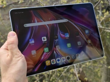 Xiaomi Pad 7: просмотр на открытом воздухе