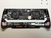 Видеокарта Intel Arc G3 Extreme отличается высокой производительностью, однако она также дорогостоящая и не отличается особой энергоэффективностью.