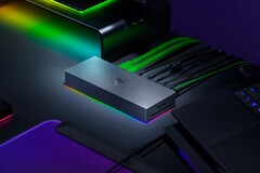 Док-станция Razer Thunderbolt 5 Dock оснащена RGB-подсветкой и слотом для M.2 SSD (Источник изображения: Razer)