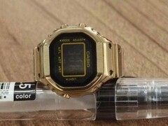 Более раннее изображение часов Casio CRW-001G-9 с золотым кольцом (на фото), о которых ходят слухи, похоже, является ранним предсерийным прототипом. (Источник изображения: Great G-Shock World)