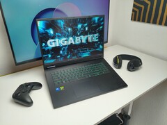 Игры без компромиссов? Обзор Gigabyte Gaming A18 Pro с большим экраном