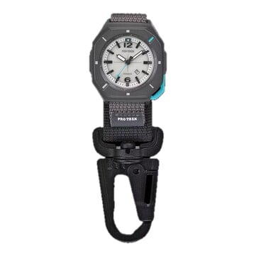 Модель Casio PRJ-01AE-8, прикреплённая к ремешку с карабином
