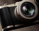 В Panasonic Lumix L10 используется тот же объектив, что и в Leica D-Lux 8.