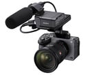 Камера Sony FX5 (ILME-FX5) комплектуется держателем XLR для установки внешних микрофонов и аксессуаров.