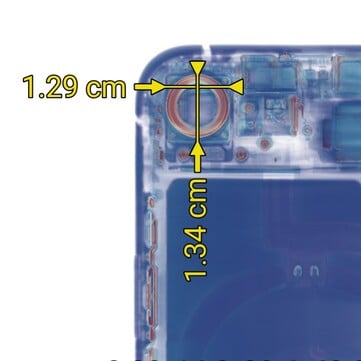 Размер основного модуля камеры iPhone 16e
