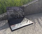 AMD ZenBook 14 OLED в открытом виде