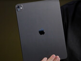 Следующий Apple iPad Pro 13 с задней стороны. (Источник изображения: Wylsacom)