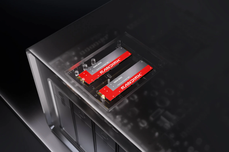 Два SSD Sandisk NAS 800, установленных внутри корпуса NAS