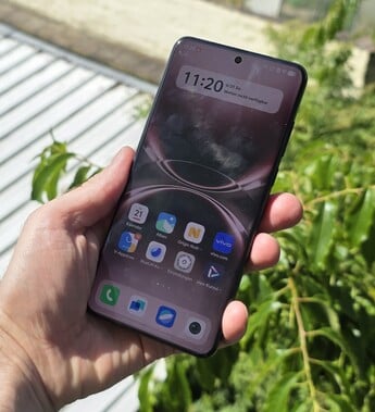 Яркость дисплея смартфона Vivo X200 Ultra на открытом воздухе
