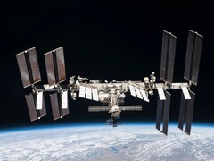 МКС на орбите (Источник изображения: NASA; обрезано)
