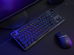 Клавиатура Turtle Beach Vulcan II TKL и беспроводная игровая мышь Burst II Pro на рабочем столе (Источник изображения: Turtle Beach PR)