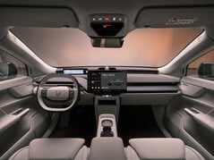 Лаконичный дизайн и полный набор возможностей подключения: в салоне Volvo EX60 установлена интеллектуальная вычислительная платформа и интуитивно понятные, удобные для восприятия дисплеи