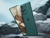Edge 50 5G сертифицирован по стандартам IP68 и MIL-STD-810. (Источник изображения: Motorola)