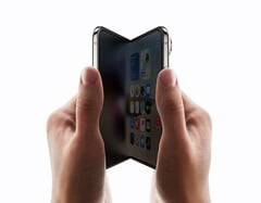 Apple iPhone Duo, по-видимому, так и не смог полностью решить «проблему складки».