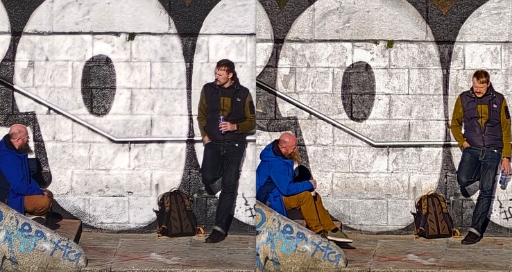 Oppo слева, Vivo справа.