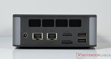 Alliwava GH8 - Разъемы на задней панели