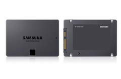 SSD от Samsung объемом 4 ТБ с QLC памятью (Изображение: Samsung Newsroom)