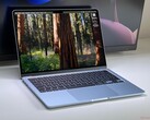 Applem4 MacBook Air (на фото) была снижена до самой низкой цены на Amazon. (Источник изображения: own)