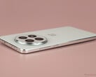 Мы считали OnePlus 13 в некотором роде "революцией в области аккумуляторов", когда рассматривали его в прошлом году. (Источник изображения: Notebookcheck)