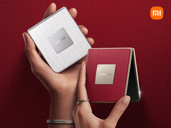 Mix Flip 2 Diamond Limited Edition выпускается в цветовых вариантах Cherry Red и Glacier White. (Источник изображения: Xiaomi)