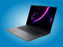 В новейшей модели Lenovo Yoga Pro 9 исчезла цифровая клавиатура, но появился тактильный трекпад.