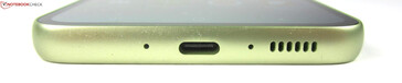 Нижняя грань: микрофон, порт USB-C 2.0, динамик